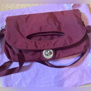 Purple/Plum Crossbody Baggallini travel purse with zippers & clasp. coin purse